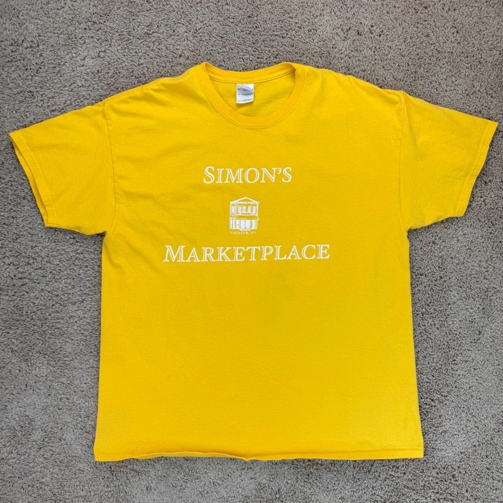 Simon's Marketplace Graphic T-Shirt Mens L Yellow Chester CT Short Sleeve Gildan